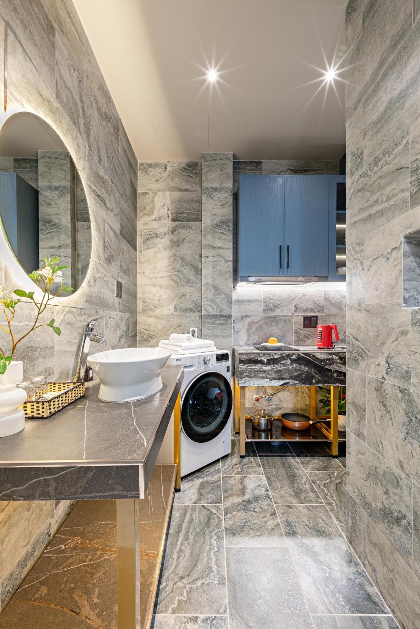 Skycure Serviced Apartments Хошимин Экстерьер фото