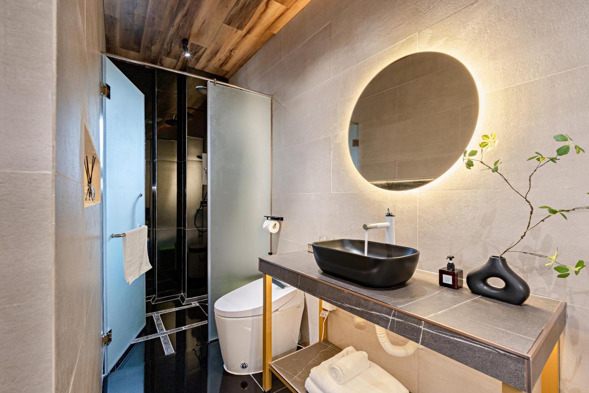 Skycure Serviced Apartments Хошимин Экстерьер фото
